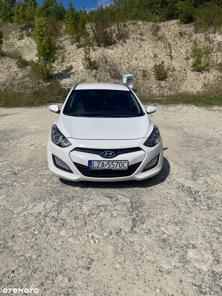 Hyundai i30 blue Kombi 1.6 CRDi Classic Navigation - 8