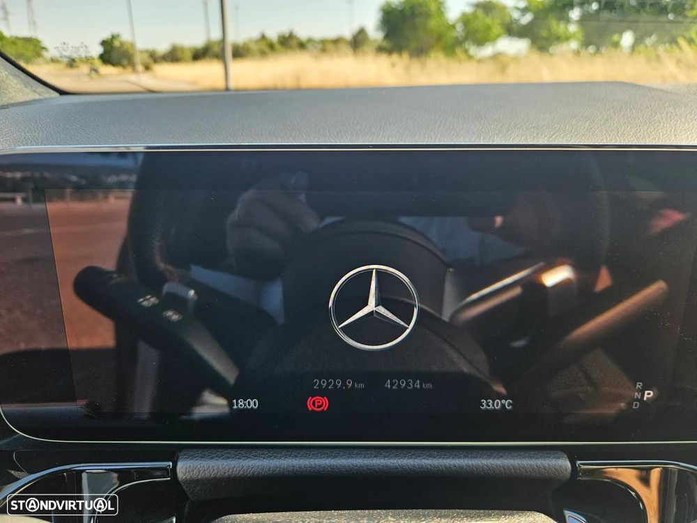 Mercedes-Benz GLA 250 e AMG Line — fotografia 5