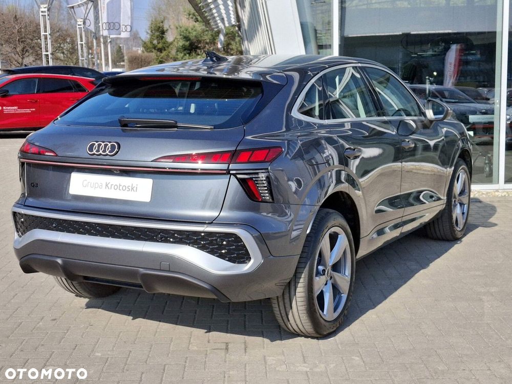 Audi Q3 Sportback - 6
