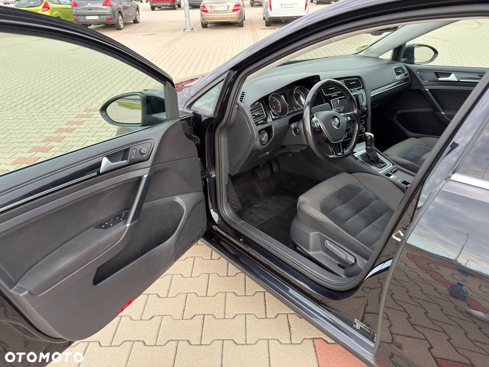 Volkswagen Golf Variant 2.0 TDI BlueMotion Technology DSG Edition - 11