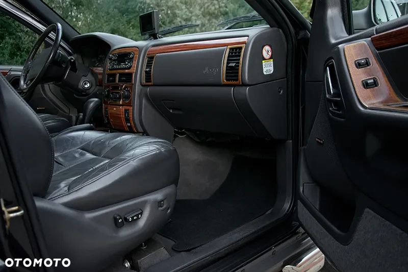 Jeep Grand Cherokee - 20