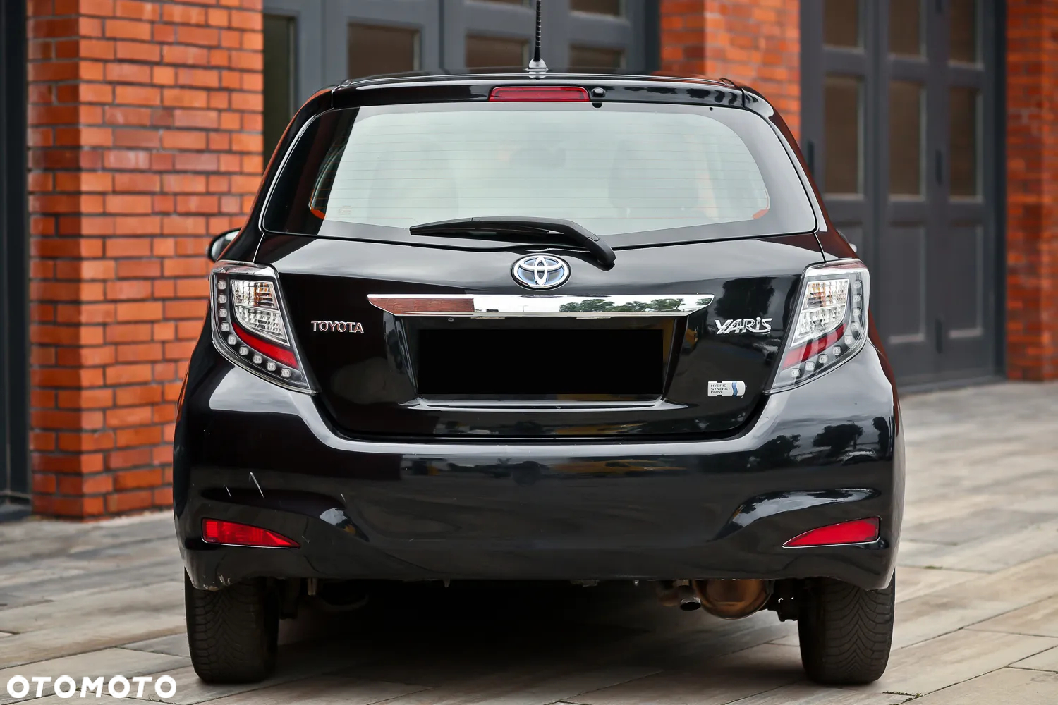 Toyota Yaris ver-hybrid-1-5-vvt--i-comfort - 14