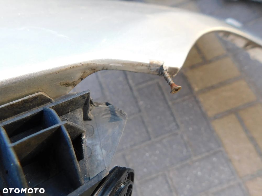 błotnik lewy przód TOYOTA COROLLA E12 HB  EU 1C0 - 7