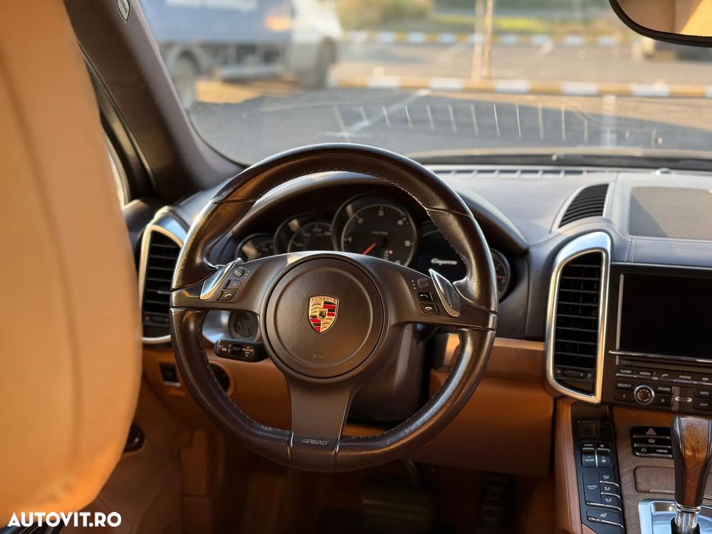 Porsche Cayenne 3.0TD TipTronic - 8