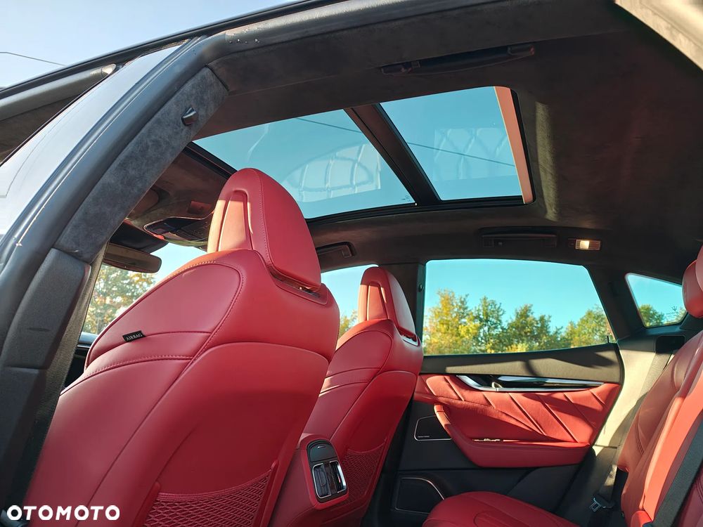 Maserati Levante Modena - 13