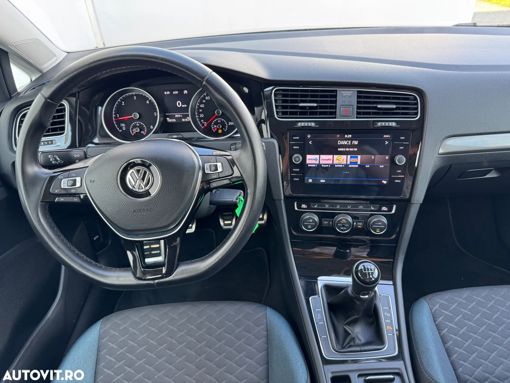 Volkswagen Golf 1.6 TDI (BlueMotion Technology) Comfortline - 8