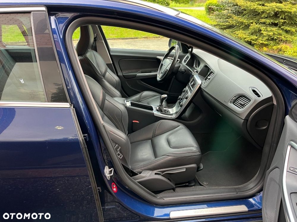 Volvo V60 D3 Summum - 18
