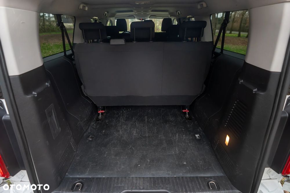 Opel Vivaro Kombi Long 2,7t Enjoy - 28