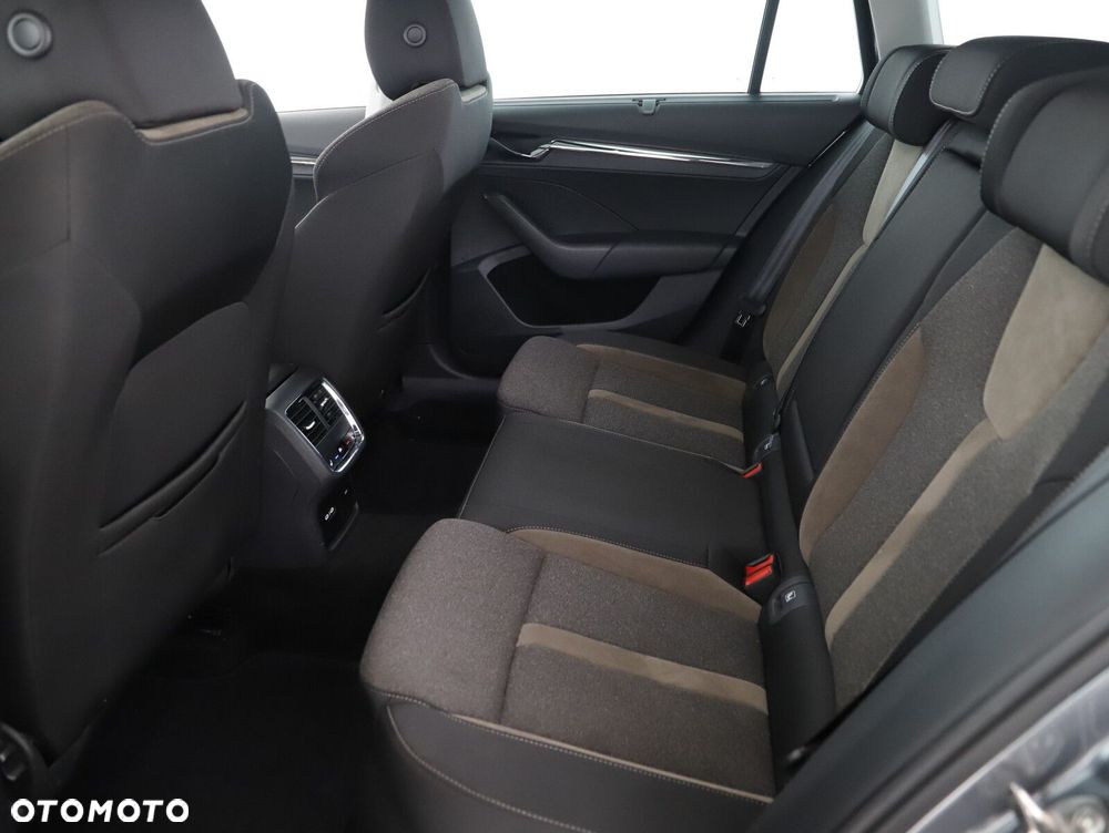 Skoda Octavia - 10