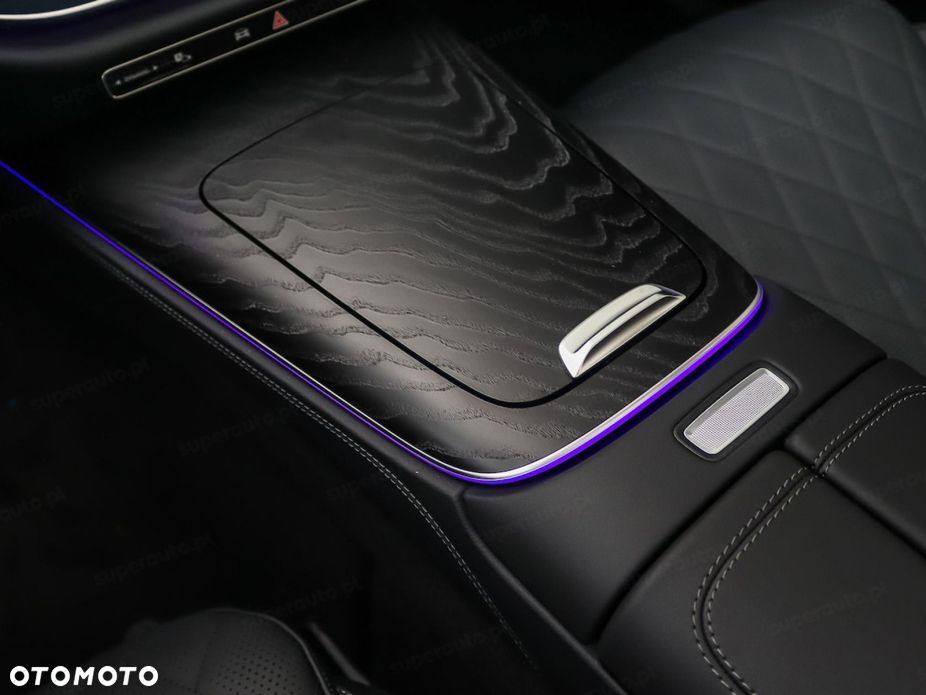 Mercedes-Benz Klasa E - 7