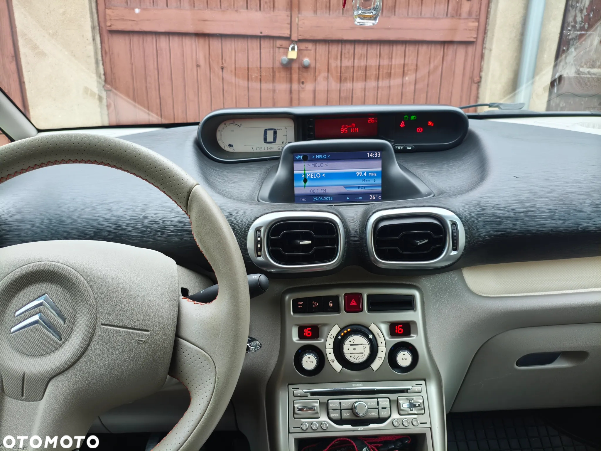 Citroën C3 Picasso 1.6 HDi Exclusive - 23