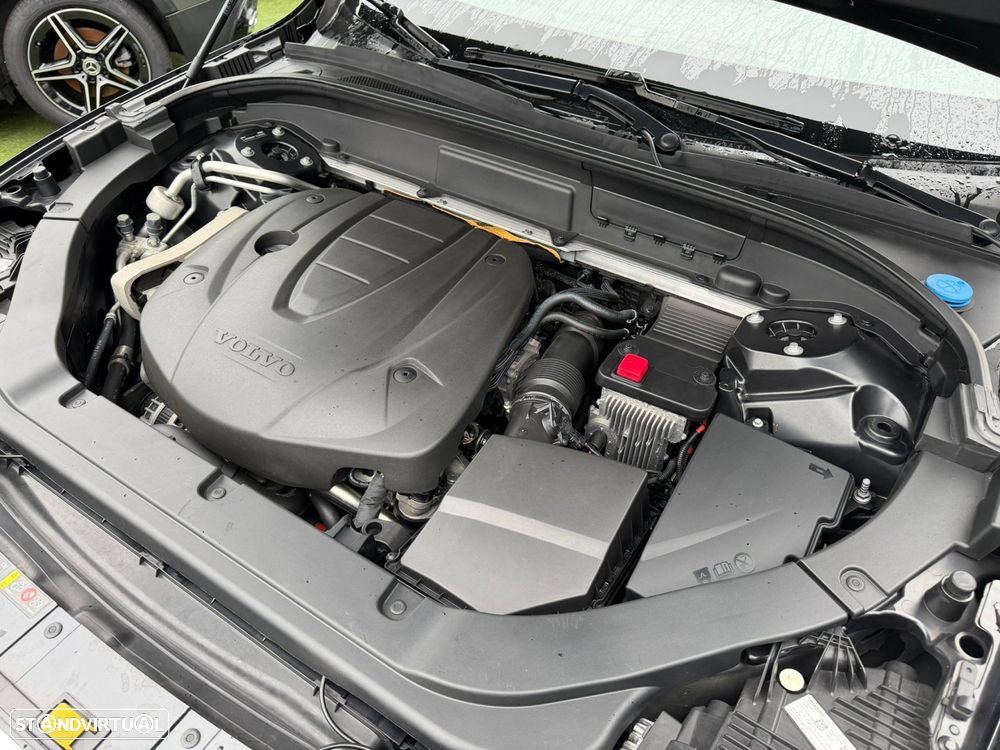 Volvo XC 60 2.0 D4 Momentum Geartronic - 55