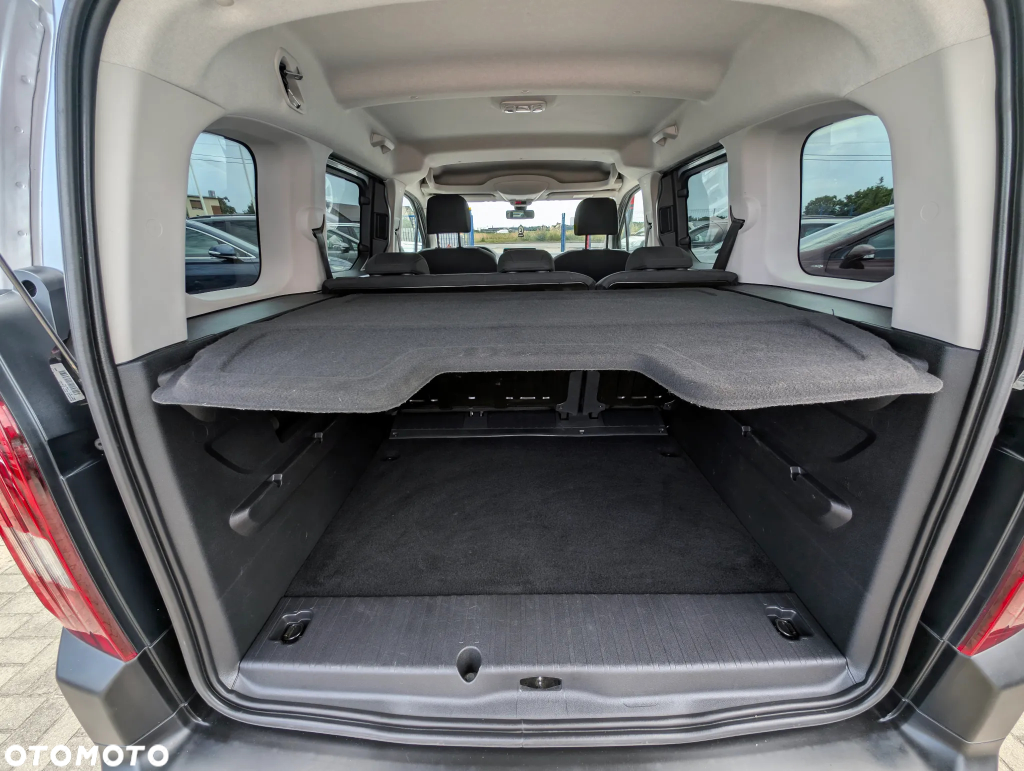 Peugeot Rifter 1.5 BlueHDI Active - 13