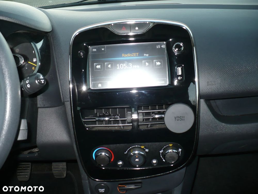 Renault Clio 1.2 16V 75 Authentique - 18