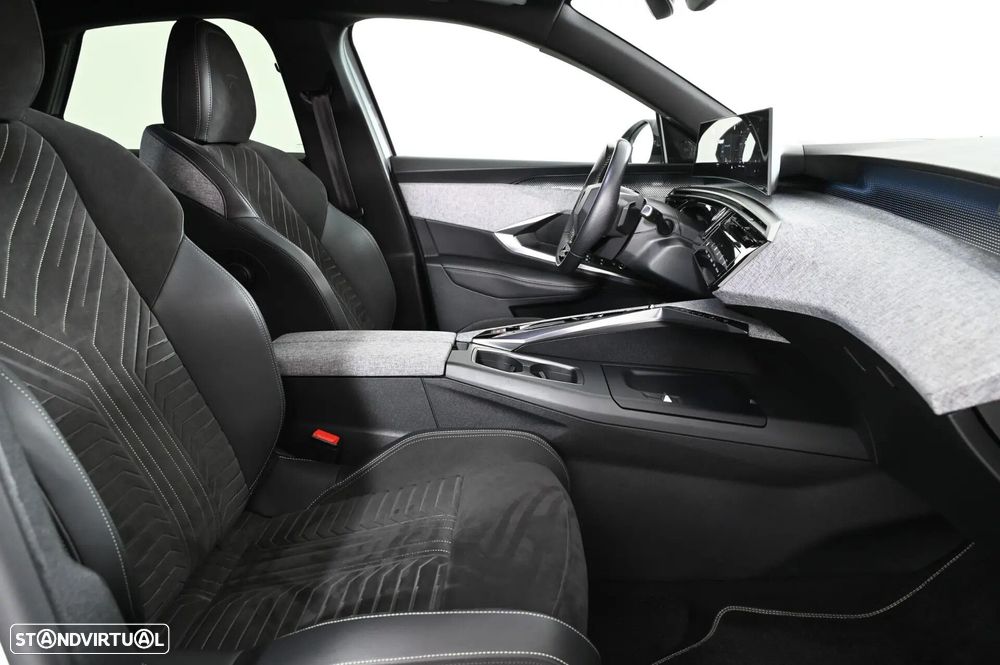 Peugeot 3008 1.2 Hybrid GT e-DCS6 - 23