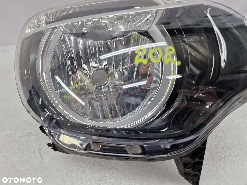 RENAULT TWINGO 3 III 14- PRAWA LAMPA PRZEDNIA PRZÓD , NR 260105419R , NR AUKCJI LA202 - 4