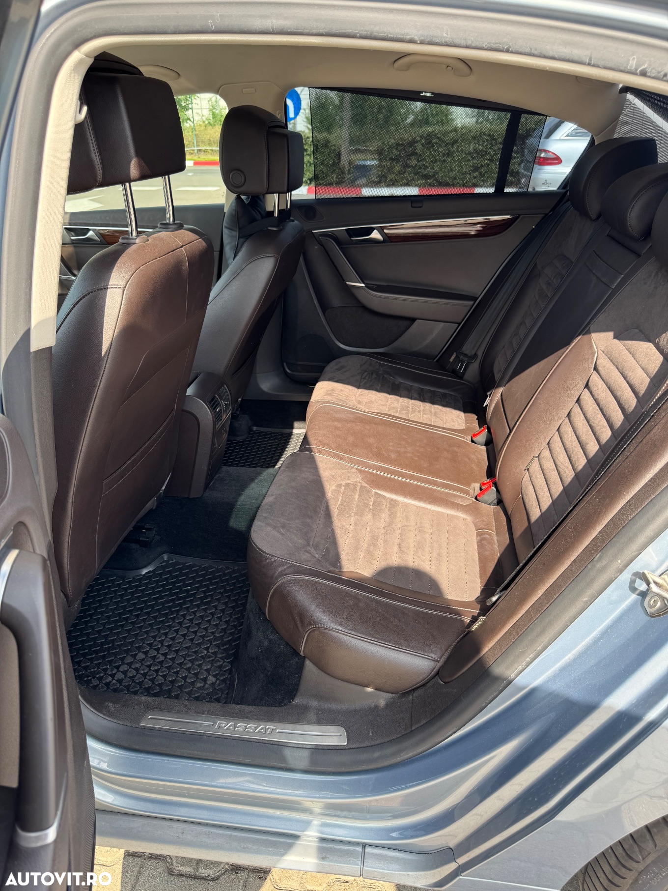 Volkswagen Passat 2.0 TDI BlueMotion Tehnology 4Motion Highline DSG - 17