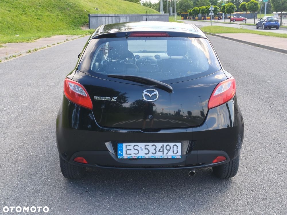 Mazda 2 - 6