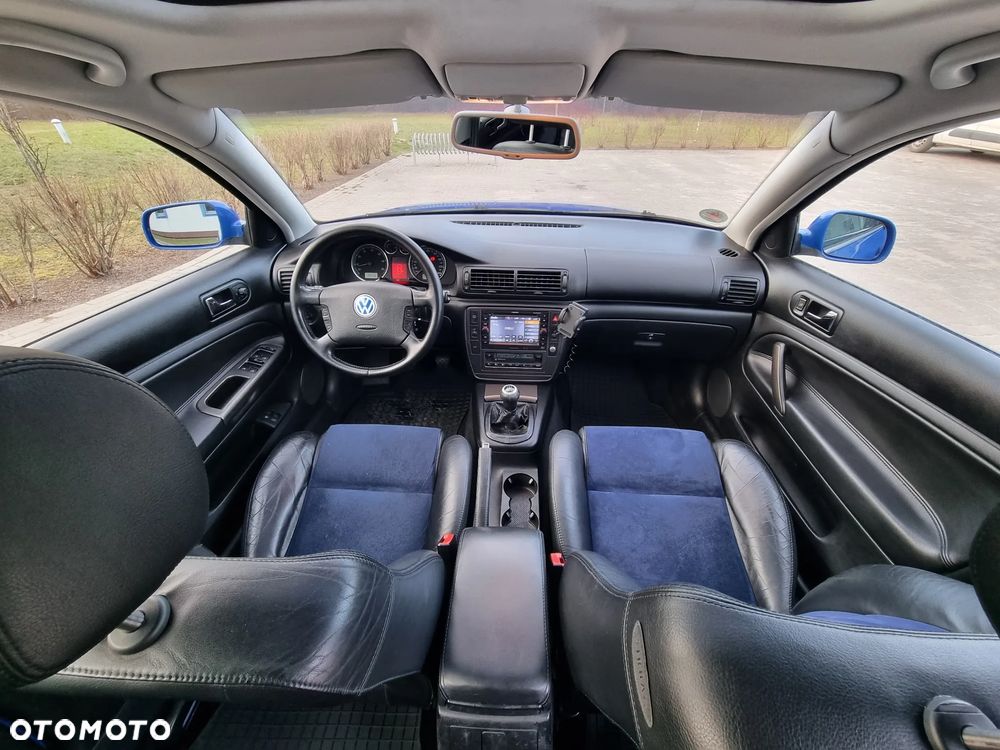 Volkswagen Passat - 10