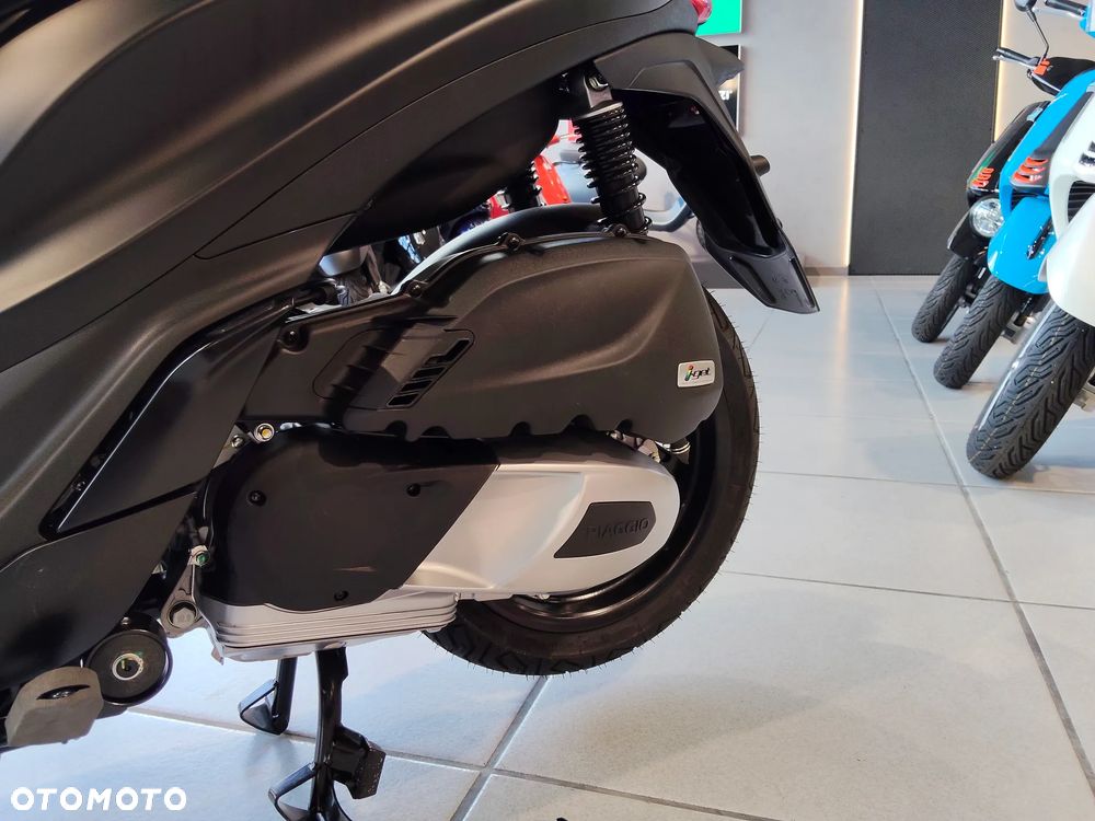 Piaggio Medley - 12