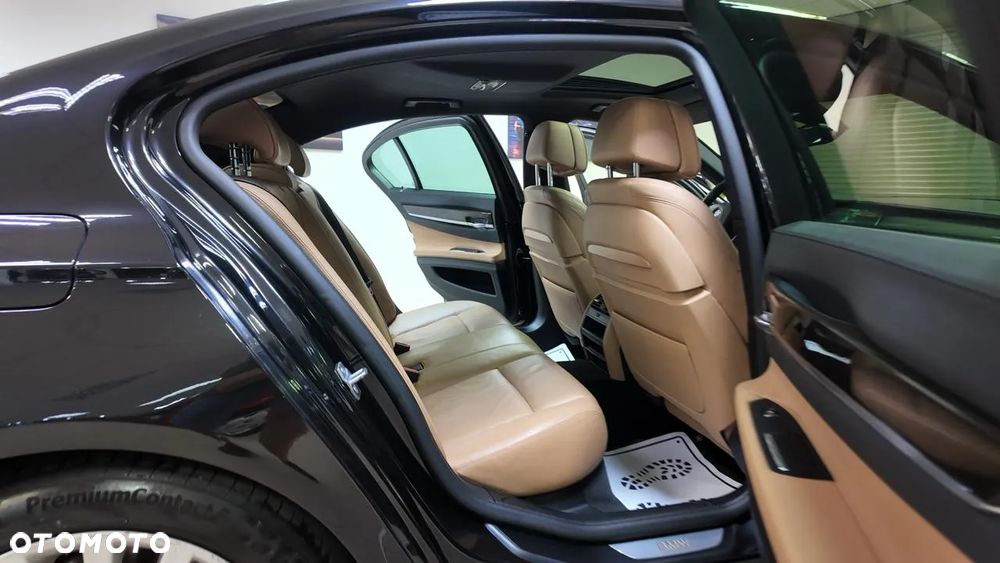 BMW Seria 7 730d xDrive - 30