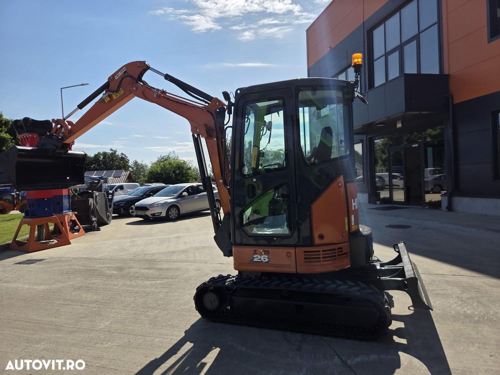 Hitachi ZX26U-6, 2024, 939 ore, Masa operationala 2,74tone, CUPLA RAPIDA mecanica+cupa ingusta+cupa lata+cupa taluz neinclinabila, LAMA NIVELARE, inst picon pe brate, fara aer conditionat, latime 1,2m, ridica 1,6 tone, JAPONIA, leasing-PROMOTIE 31.900Eur+Tva - 10