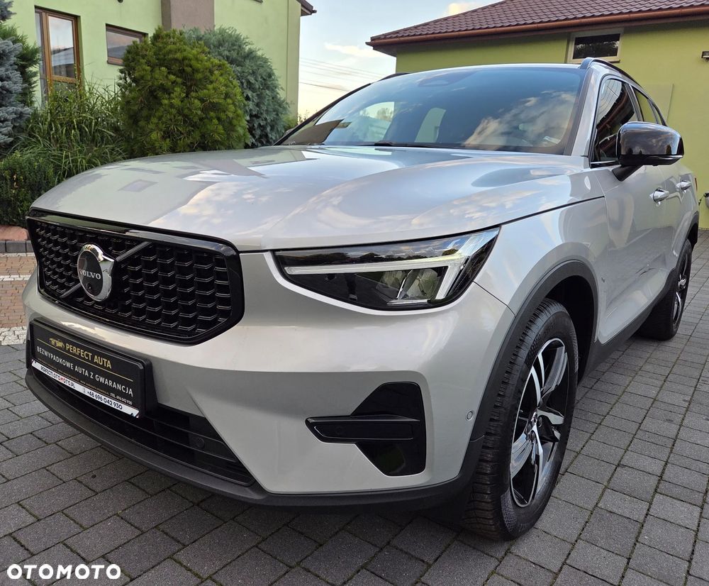 Volvo XC 40 B3 B DKG Plus Black Edition - 6