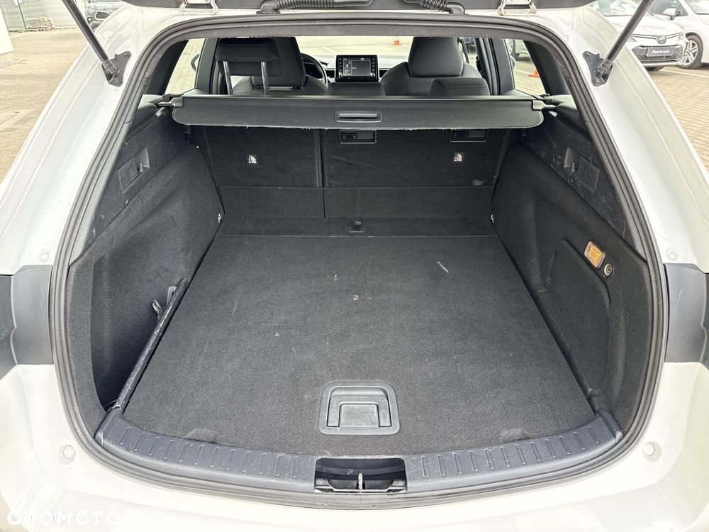 Toyota Corolla 2.0 Hybrid Comfort - 8