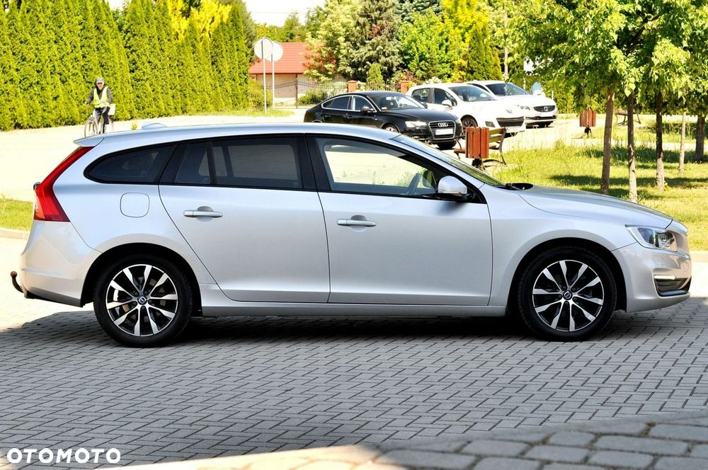 Volvo V60 D2 Drive-E Momentum - 7
