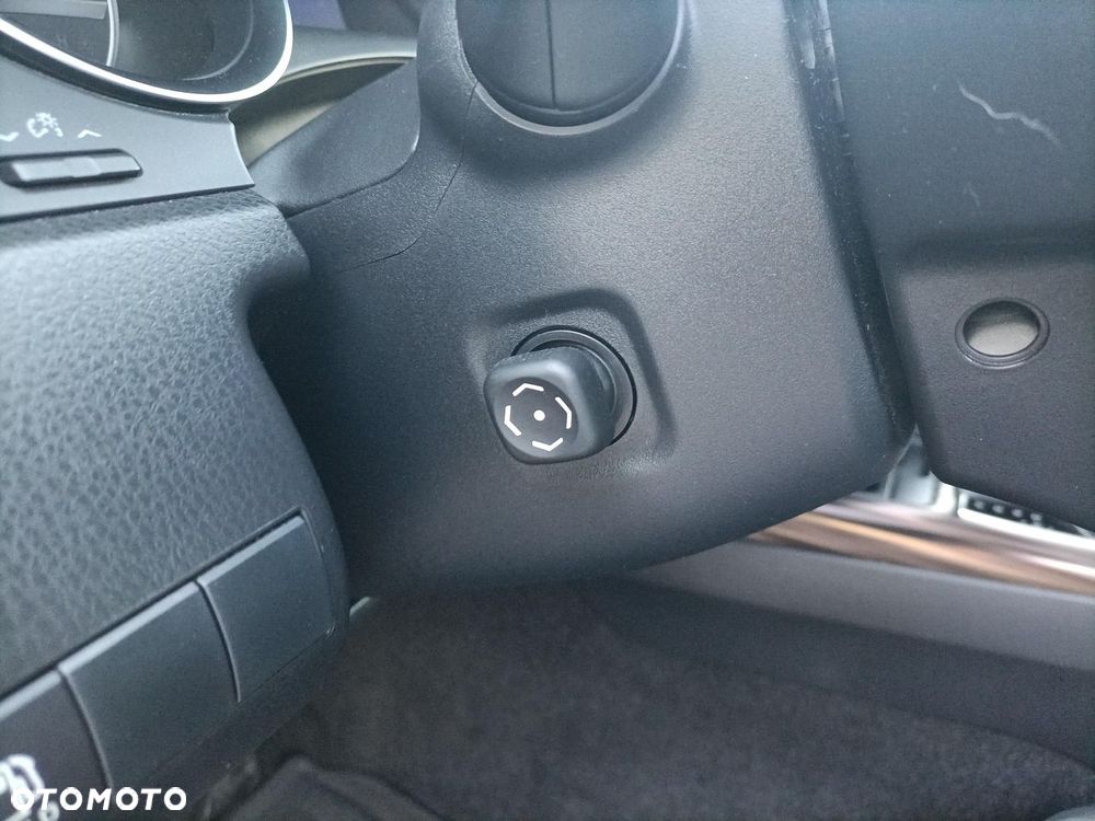 Toyota Camry 2.5 Hybrid Executive CVT - 12