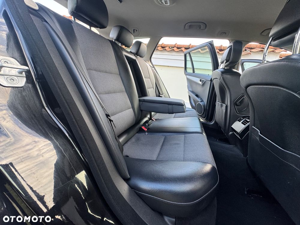 Mercedes-Benz Klasa C - 22