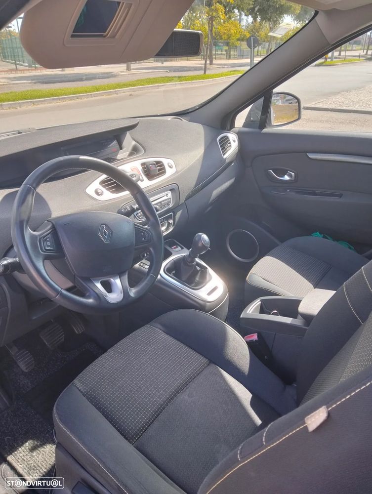 Renault Grand Scénic 1.5 dCi Dynamique S 7L - 9