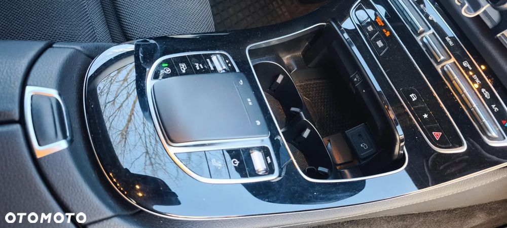 Mercedes-Benz Klasa E 220 d 9G-TRONIC Avantgarde - 32