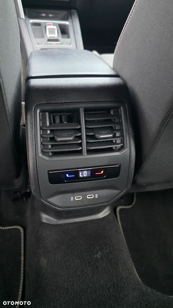 Seat Leon 2.0 TDI DSG Style - 24