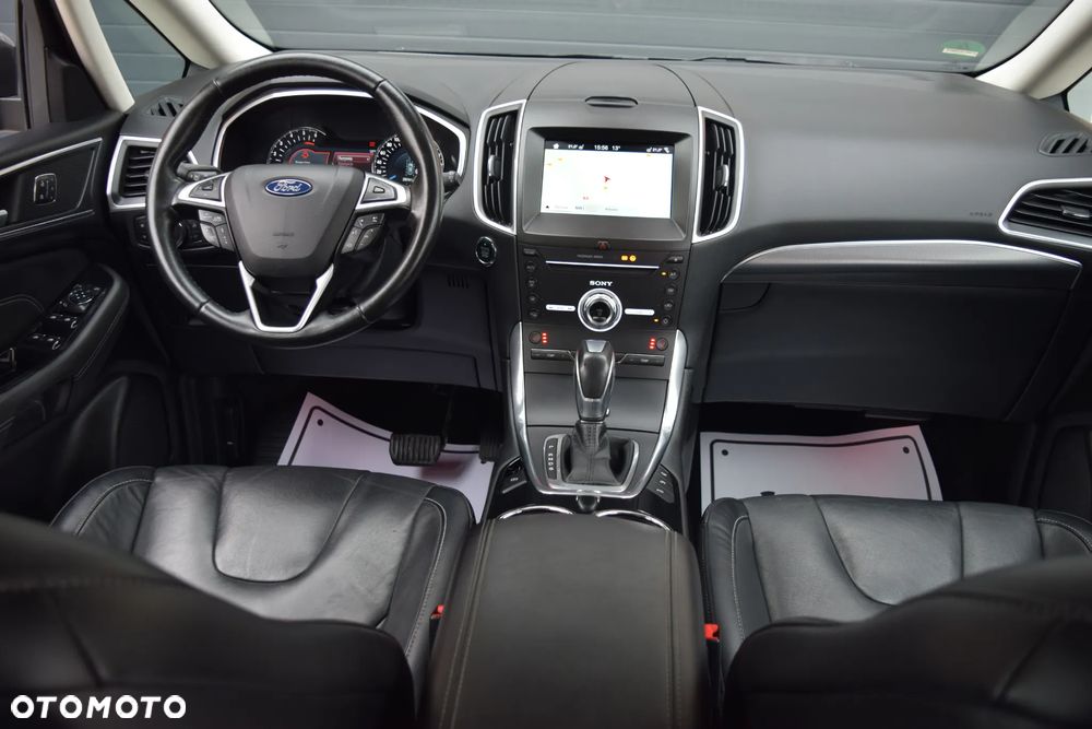 Ford S-Max 2.0 TDCi Titanium PowerShift - 38