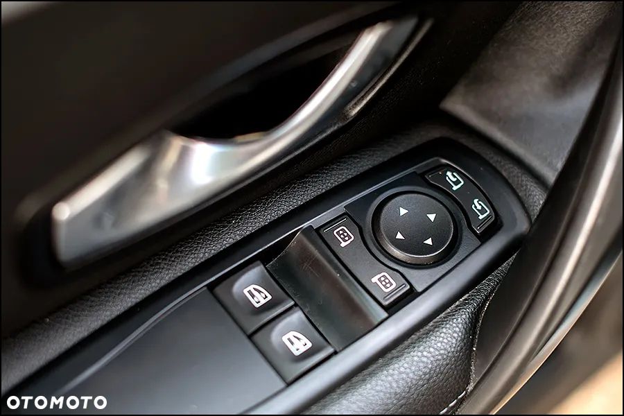 Renault Laguna Coupe 2.0 16V Turbo GT - 27