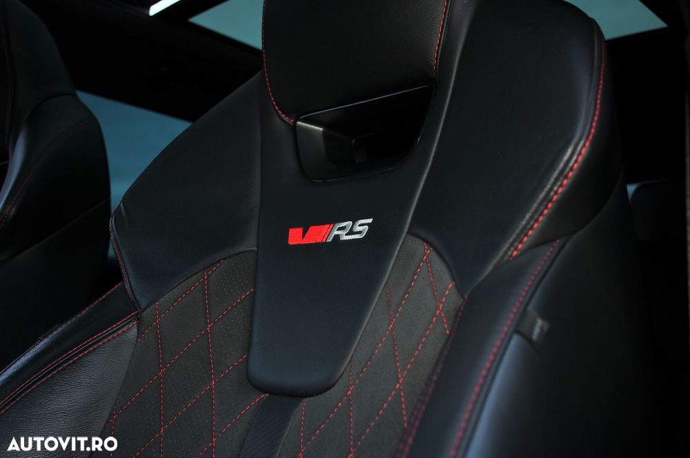 Skoda Octavia Combi 2.0 TDI DSG RS - 11