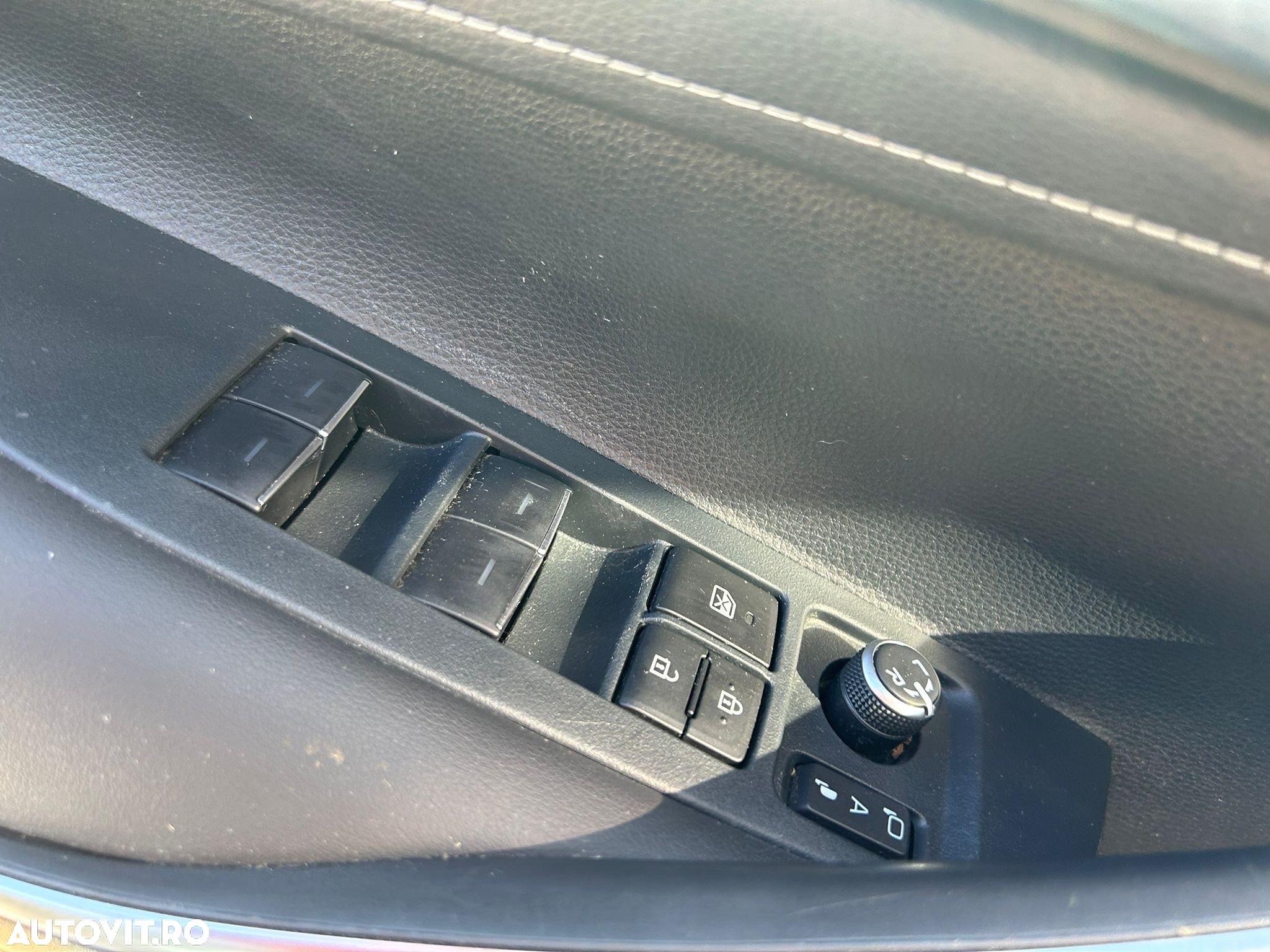 Toyota Corolla 1.8 Hybrid Comfort - 12