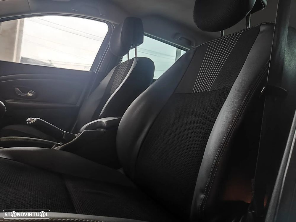 Renault Mégane Sport Tourer 1.5 dCi Dynamique - 23