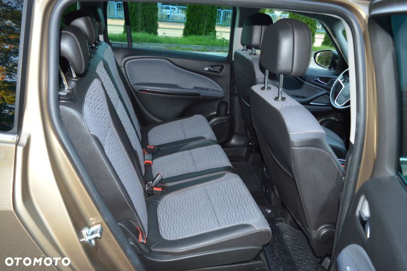 Opel Zafira - 21