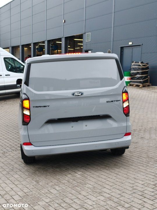 Ford Transit Custom - 5