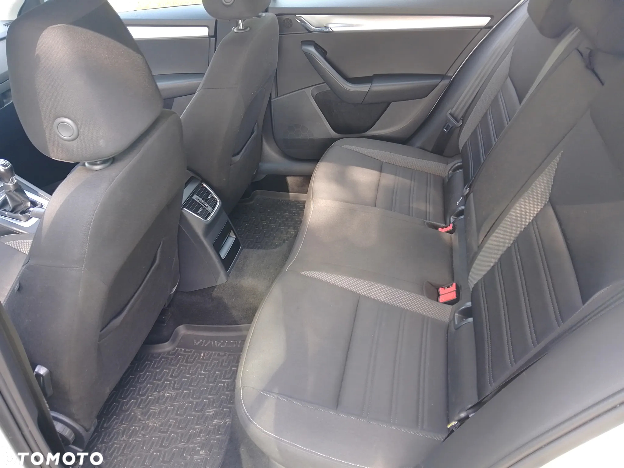 Skoda Octavia 1.4 TSI Ambition - 17
