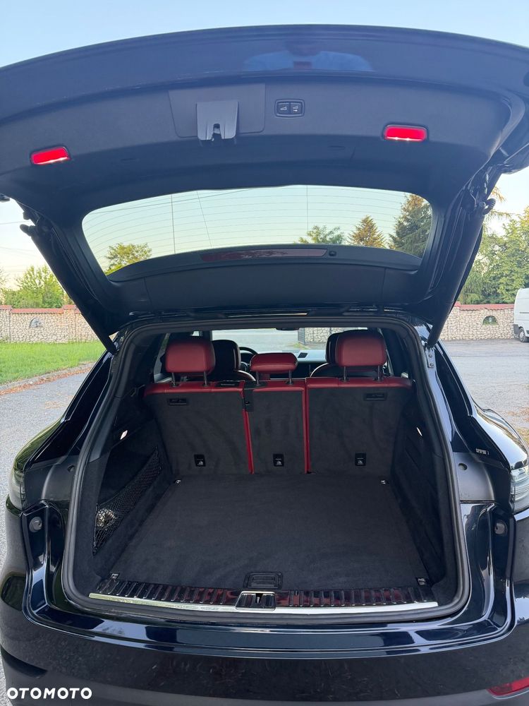 Porsche Cayenne - 18