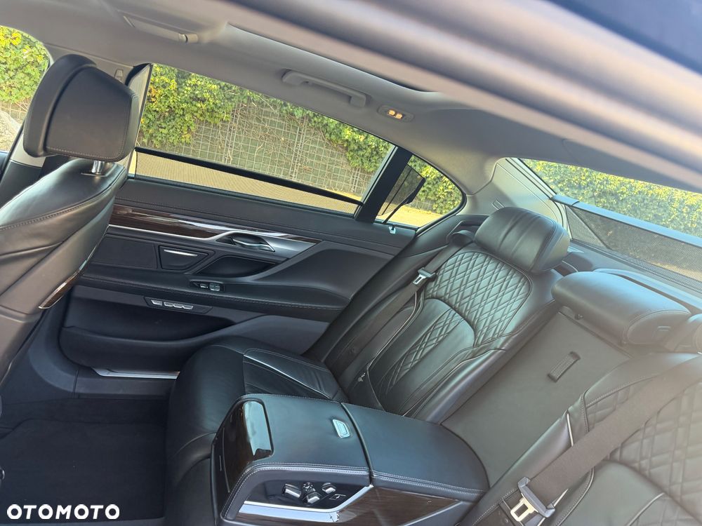 BMW Seria 7 730Ld xDrive - 10
