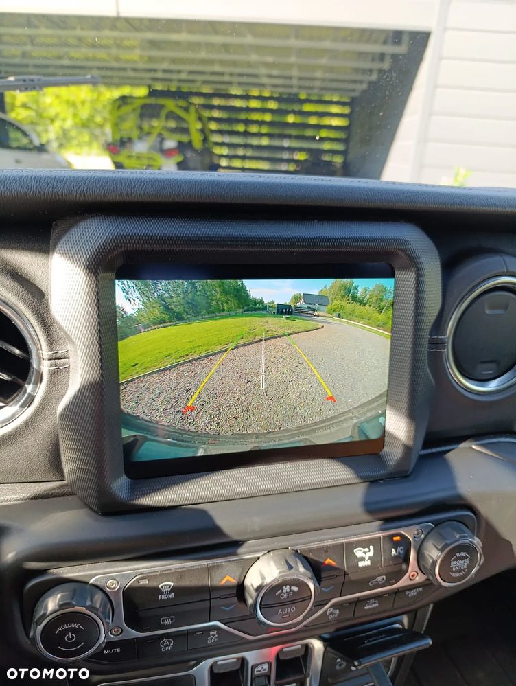 Jeep Wrangler - 12