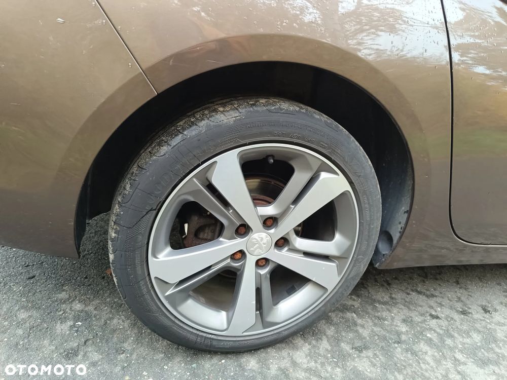 Peugeot 308 SW HDi FAP 150 Allure - 19