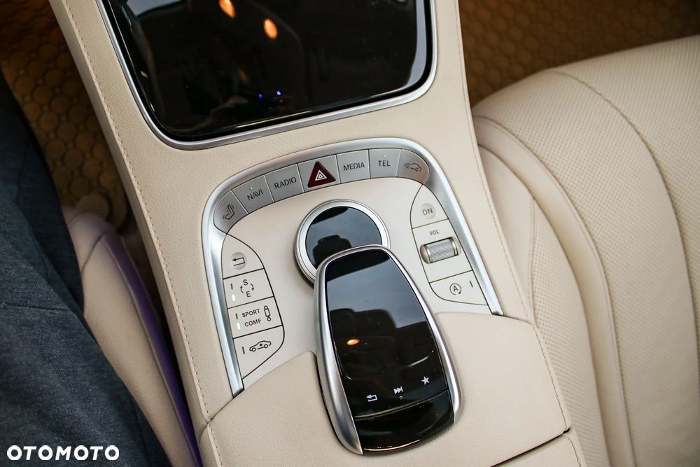 Mercedes-Benz Klasa S 400 4-Matic 7G-TRONIC - 38