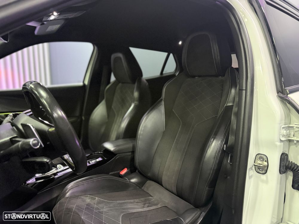 Peugeot 2008 PureTech 155 EAT8 GT Pack - 8