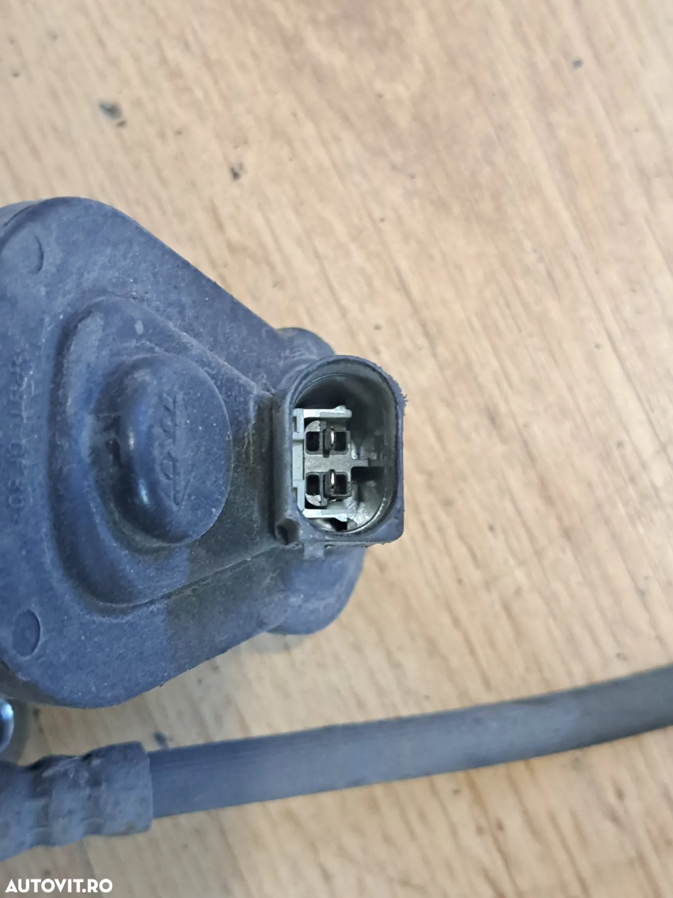 Etrier etrieri frana stanga dreapta spate VW Sharan 7N Passat CC B7 B6 Tiguan 5N Seat Alhambra Audi Q3 8U - 4