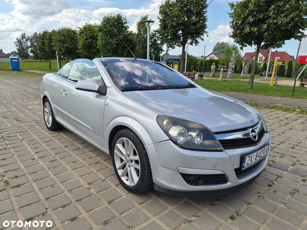 Opel Astra 1.9 CDTI Cosmo - 2